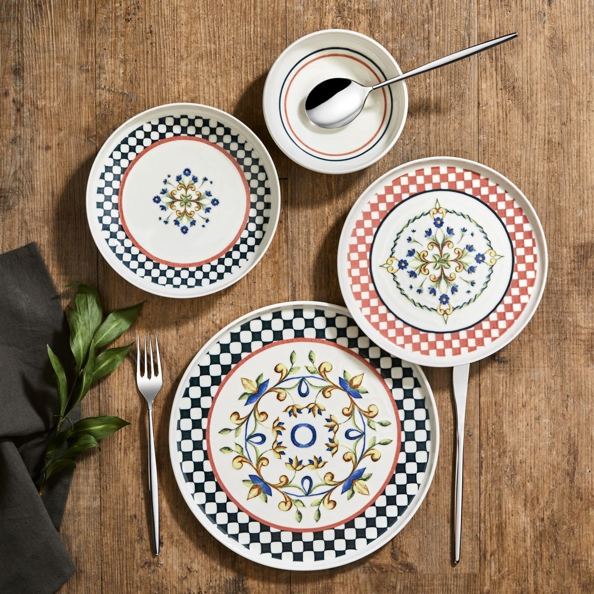 Mea Concept 24 Parça 6 Kişilik Bone Porselen Yemek Takımı